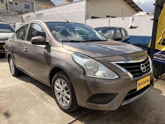 NISSAN VERSA 1.6 16V FLEX SV 4P XTRONIC NISSAN VERSA 1.6 16V FLEX SV 4P XTRONIC